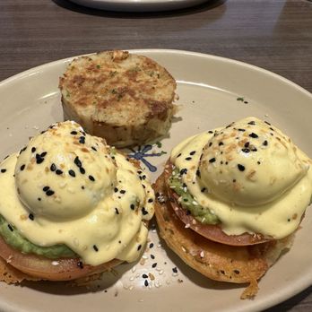 Snooze, an A.M. Eatery - Avocado beni - Breakfast & Brunch Near Me - Phoenix, Arizona