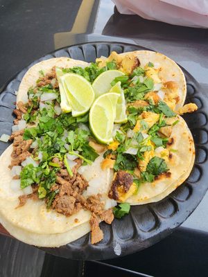 Hacienda Market and Grill by null
