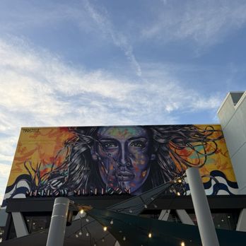 Mellow Mushroom Virginia Beach - Outside - Pizza Near Me - Virginia Beach, Virginia