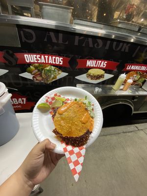 La Mamalona food truck by null