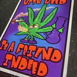 Spice World Smoke Shop - Interior Decor