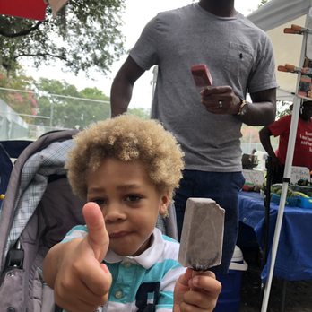Forsyth Farmer's Market - Savannah pops get the thumbs up - Farmers Market Near Me - Savannah, Georgia
