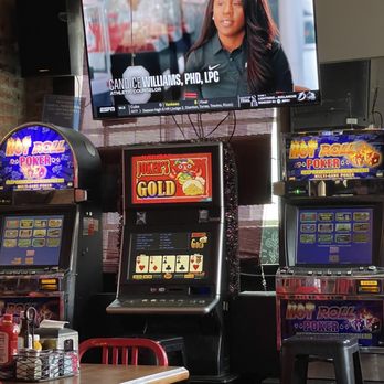 Deja Vu Restaurant & Bar - Play slots while waiting for breakfast - American Near Me - New Orleans, Louisiana Deja Vu Restaurant & Bar - Play slots while waiting for breakfast - American Near Me - New Orleans, Louisiana