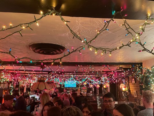 Molly's Shebeen Bar + Restaurant by null