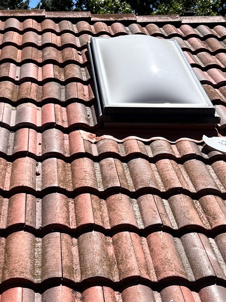 Slide of Zenith Roofers