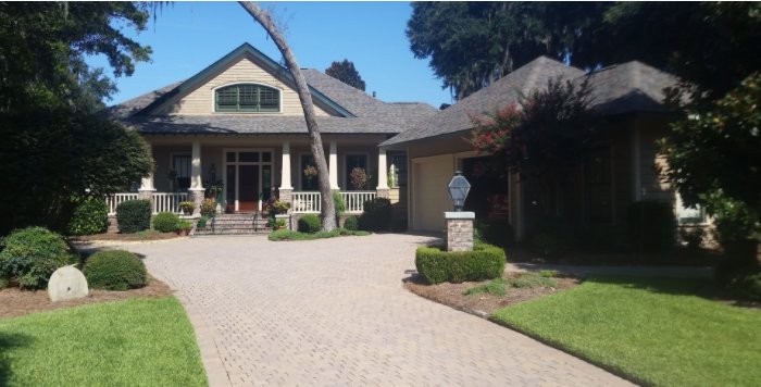 Slide of Michaels Roofing