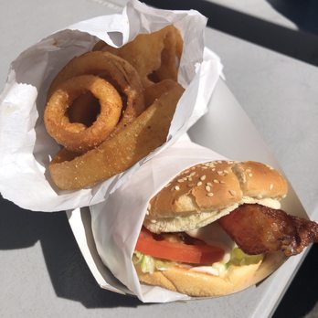 Sno Cap Ice Cream - Bacon Cheeseburger (Pepper Jack Cheese) & Side of Onion Rings - Ice Cream & Frozen Yogurt Near Me - Sisters, Oregon Sno Cap Ice Cream - Bacon Cheeseburger (Pepper Jack Cheese) & Side of Onion Rings - Ice Cream & Frozen Yogurt Near Me - Sisters, Oregon