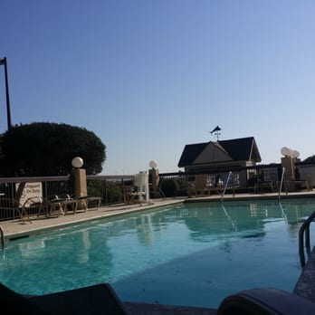 Hampton Inn Georgetown-Marina - Nice pool and view but watch out for the nats that bite you day and night... It hurts when they bite. - Hotels Near Me - Georgetown, South Carolina