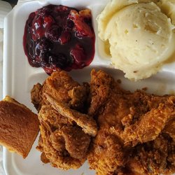 Critchfield Meats Family Market - Fried chicken,  mashed potatoes,  and blackberry cobbler