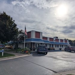 Darrow's Family Restaurant - Outside