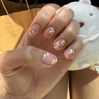 Royal Nail Salon - nails - Nail Salons Near Me - Los Angeles, California