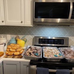 Keller's BBQ - Rolls, Pulled BBQ Pork & Chicken, Beef Brisket (8.13.22)