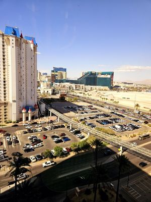 Luxor Hotel & Casino by null