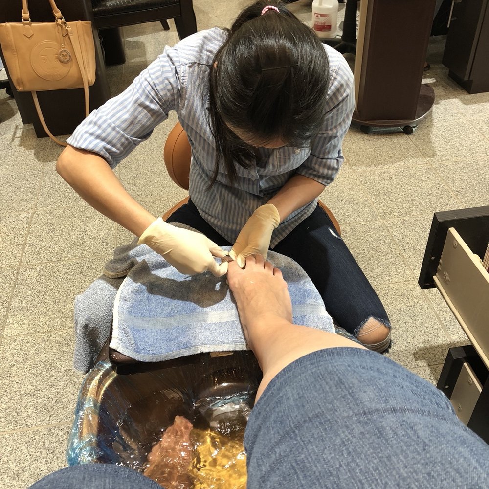 Anthony Vince Nail Spa - Nail Salons Near Me - Glenview, Illinois Anthony Vince Nail Spa - Nail Salons Near Me - Glenview, Illinois