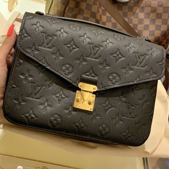 Louis Vuitton - LV Pochette Metis - Leather Goods Near Me - Costa Mesa, California Louis Vuitton - LV Pochette Metis - Leather Goods Near Me - Costa Mesa, California