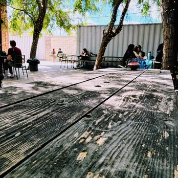 Hidden House Coffee - Outdoor area to unwind! - Coffee Roasteries Near Me - Santa Ana, California