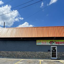 Estela's Taqueria - Exterior 2024