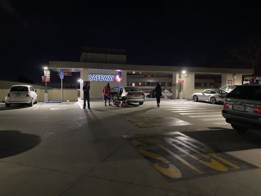 Safeway by null