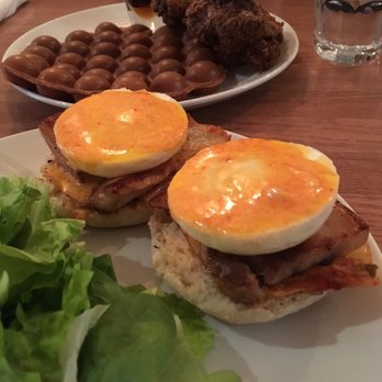 Té - Kimchi pork belly eggs benedict - Asian Fusion Near Me - Toronto, Ontario