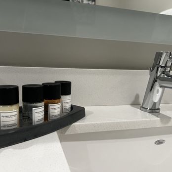 Hotel Winters - Amenities - Hotels Near Me - Winters, California