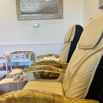 Luxe Nail Spa - Comfy seats - Nail Salons Near Me - Richmond, Virginia Luxe Nail Spa - Comfy seats - Nail Salons Near Me - Richmond, Virginia