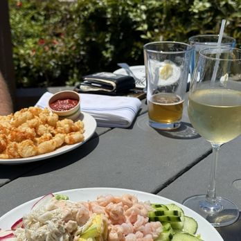 Sam's Chowder House - Seafood Near Me - Half Moon Bay, California