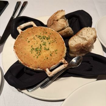 Roy's Waikiki - baked escargot - Hawaiian Near Me - Honolulu, Hawaii Roy's Waikiki - baked escargot - Hawaiian Near Me - Honolulu, Hawaii