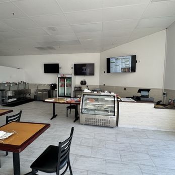 Naan N Oven - Front desk and buffet - Indian Near Me - Salida, California