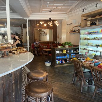 Rosie General - Lovely environment to meet someone for breakfast lunch or brunch! - Grocery Near Me - Kingston, New York