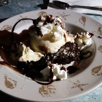 Shenanigan's - Major's Bay... Chocolate browny vanilla ice cream and macadamia nuts... Must try it. I really love it.. - American Near Me - Kekaha, Hawaii Shenanigan's - Major's Bay... Chocolate browny vanilla ice cream and macadamia nuts... Must try it. I really love it.. - American Near Me - Kekaha, Hawaii