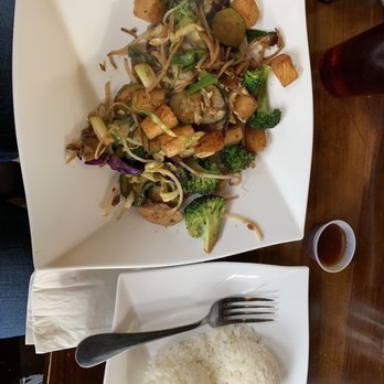 Hot Iron - Chicken and veggies, steamed rice - Mongolian Near Me - Mill Creek, Washington Hot Iron - Chicken and veggies, steamed rice - Mongolian Near Me - Mill Creek, Washington