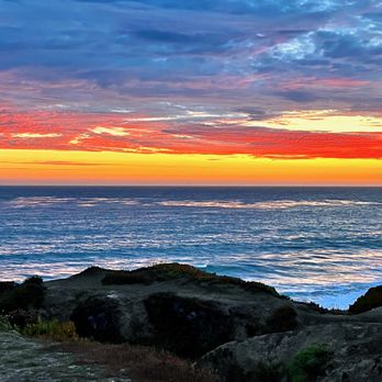 Sea Breeze Inn - Hotels Near Me - San Simeon, California