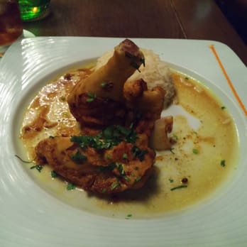 Bar Hideaway - Opa - Mediterranean chicken - Cocktail Bars Near Me - Cancún, ROO