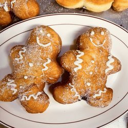 Hatteras Island Pizza - Gingerbread House - Gingerbread man donuts