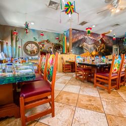 Dos Amigos - Inside, interior