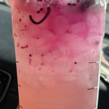 Starbucks - Coffee & Tea Near Me - Sutherlin, Oregon Starbucks - Coffee & Tea Near Me - Sutherlin, Oregon
