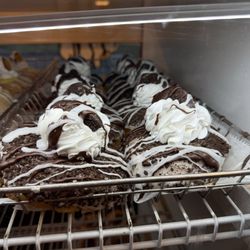 Dough J's Chicken and Donuts - Oreo