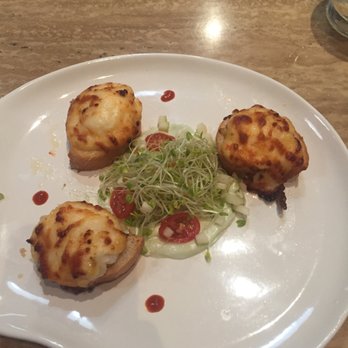 Tiny Pyramid - Baked lobster avo. - Cafes Near Me - Honolulu, Hawaii Tiny Pyramid - Baked lobster avo. - Cafes Near Me - Honolulu, Hawaii