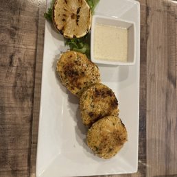 Crispy Crab Cakes Small Plate