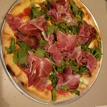 Pepe Giallo - Italian Near Me - New York, New York