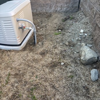 Francisco's Tree Service - Generator Area Before - Tree Services Near Me - Ontario, California Francisco's Tree Service - Generator Area Before - Tree Services Near Me - Ontario, California