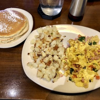 Blueberry Hill Breakfast Cafe - Canadian Scrambler with Pancakes - Breakfast & Brunch Near Me - Oak Brook, Illinois