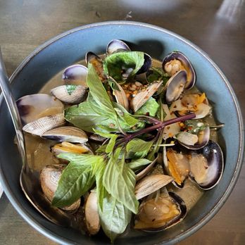 Amazing Basil - Clams with basil wine sauce - Asian Fusion Near Me - Fremont, California Amazing Basil - Clams with basil wine sauce - Asian Fusion Near Me - Fremont, California