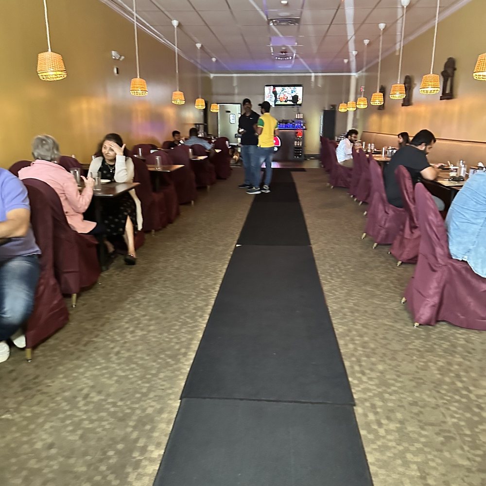 Nellai Banana Leaf - Inside - Indian Near Me - Williamsville, New York Nellai Banana Leaf - Inside - Indian Near Me - Williamsville, New York