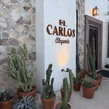 El Carlos Elegante - Outside - Mexican Near Me - Dallas, Texas El Carlos Elegante - Outside - Mexican Near Me - Dallas, Texas