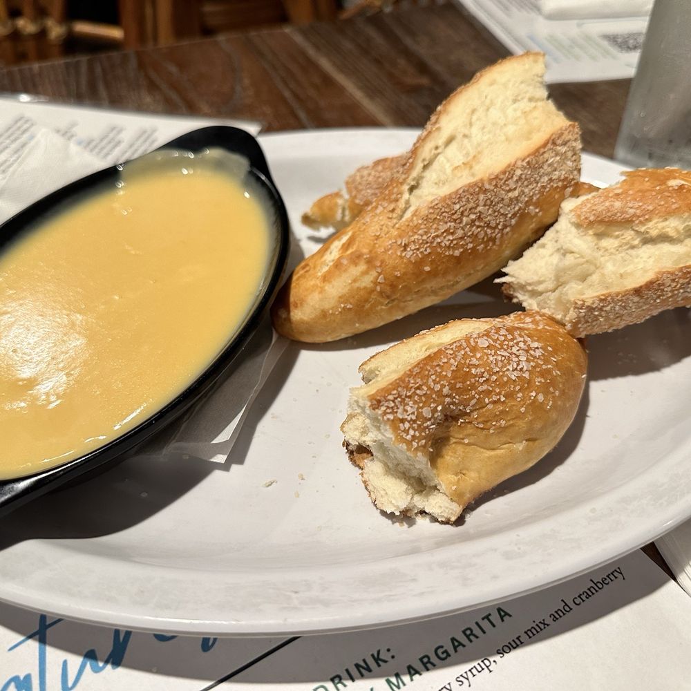 The Mansion - Pretzel with cheese dipping sauce - New American Near Me - Melbourne, Florida