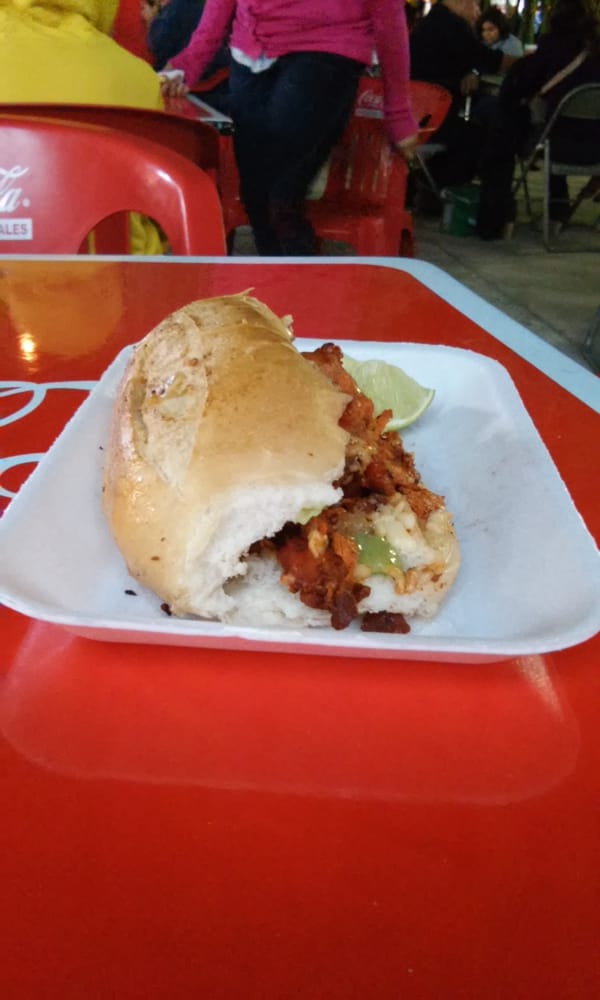 Taquería Los Héroes
