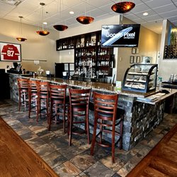 Minsky's Pizza - Bar Area