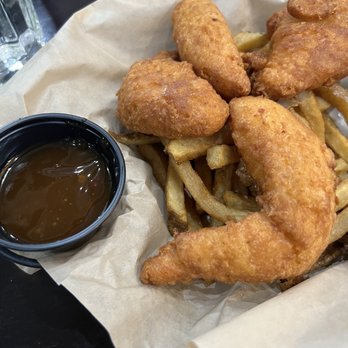 Canyonside Lodge Bar and Grill - at Eagle Point Resort - Beer Battered Chicken Tenders - American Near Me - Beaver, Utah