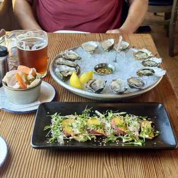 Tony's Seafood Restaurant - Seafood Near Me - Marshall, California